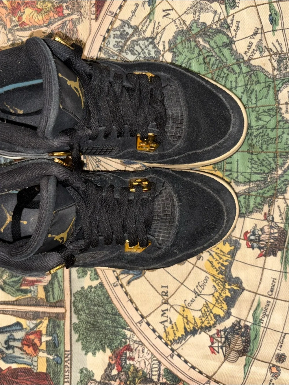 Jordan Men’s Black and Gold Retro Sneakers